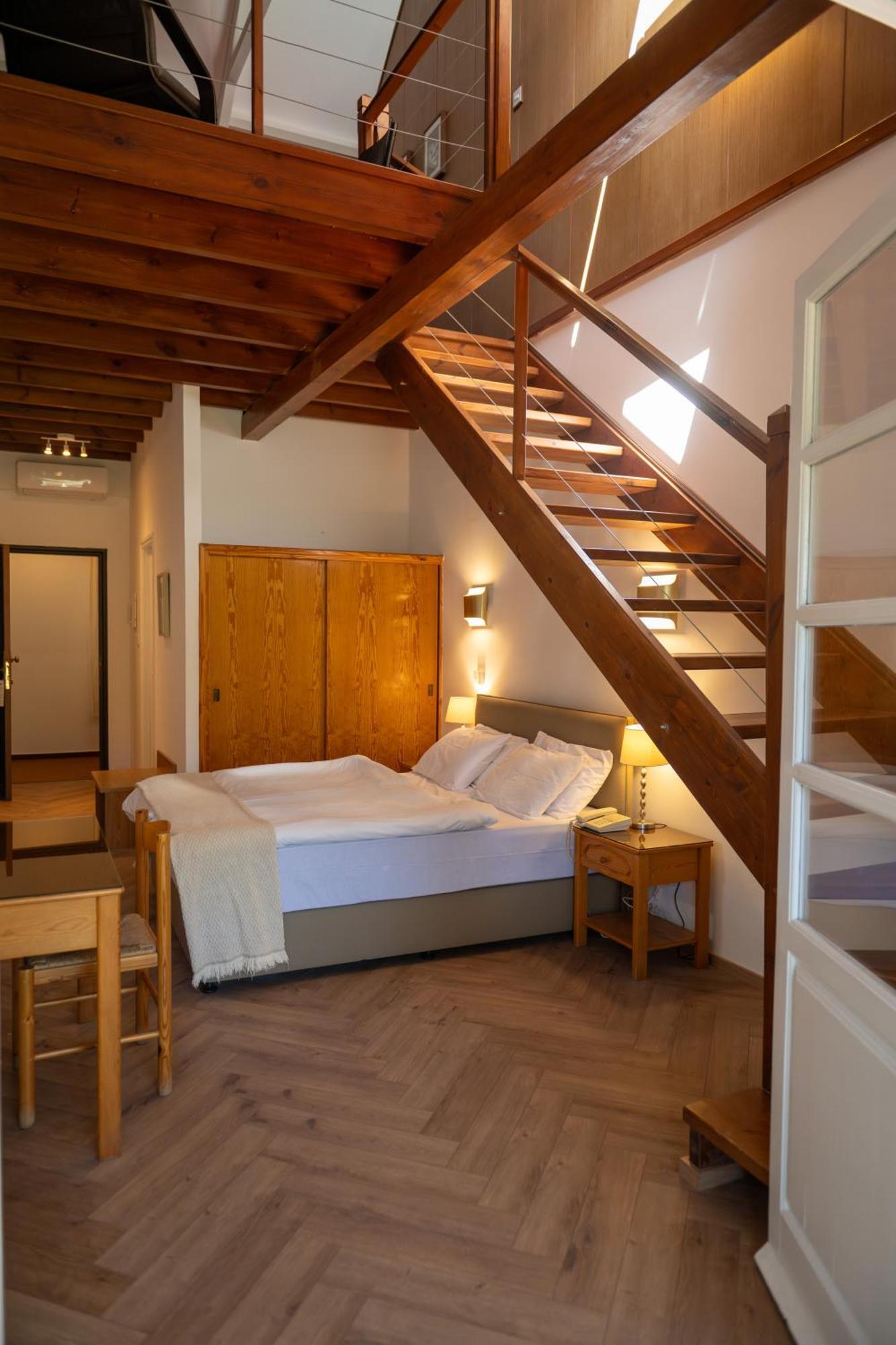 New Helvetia Hotel ปลาเตรส ภายนอก รูปภาพ